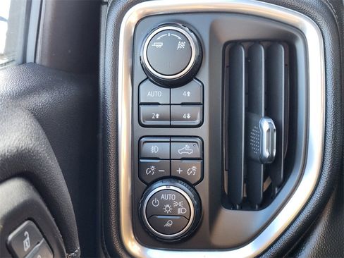 Used 2019 Chevrolet Silverado 1500 LTZ image 21