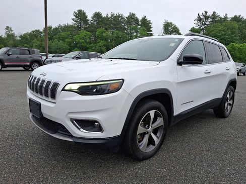 Used 2022 Jeep Cherokee Limited w/ Mopar Interior Package image 5