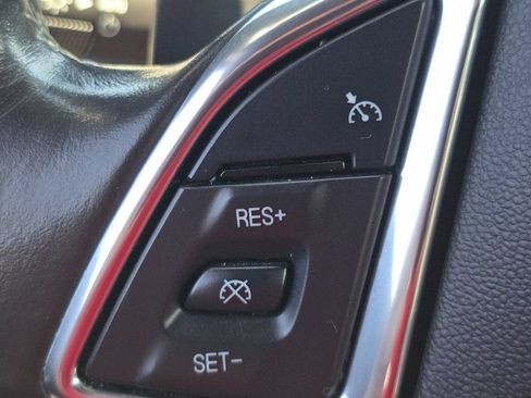 Used 2023 Chevrolet Camaro LT RWD image 9
