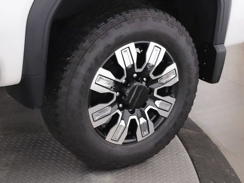 Used 2024 GMC Sierra 2500 Denali w/ Denali Reserve Package AWD/4WD image 14
