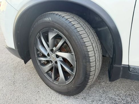 Used 2015 Nissan Rogue SL FWD image 16