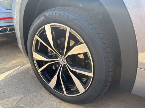 New 2026 Volkswagen Atlas SEL Premium R-Line image 29