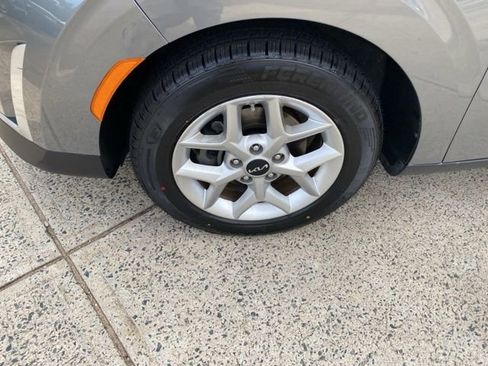 Used 2023 Kia Soul S image 18