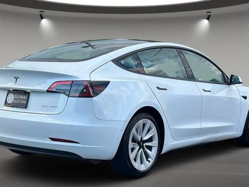 Used 2022 Tesla Model 3 Long Range AWD/4WD image 6