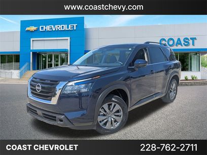 Used 2024 Nissan Pathfinder SV
