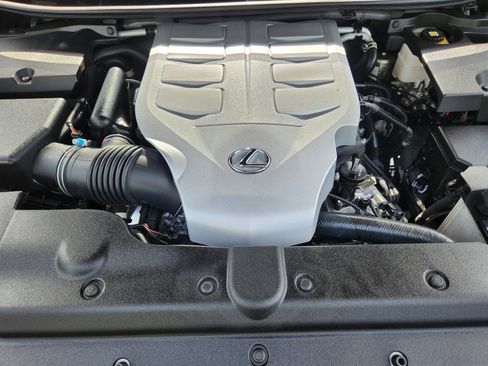 Used 2023 Lexus GX 460 Premium w/ Premium Package AWD/4WD image 25