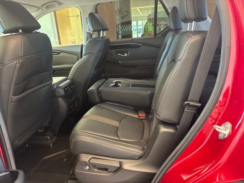 Certified 2025 Honda Pilot EX-L image 11