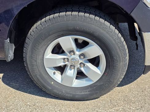 Used 2017 RAM 1500 ST w/ SXT Appearance Group AWD/4WD image 6