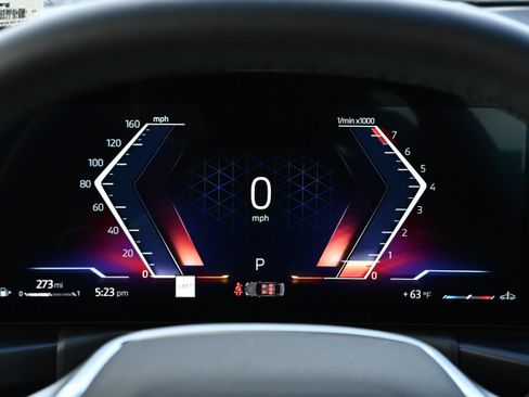 Certified 2025 BMW 330i Sedan image 13