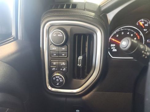 Used 2020 Chevrolet Silverado 1500 LTZ w/ LTZ Premium Package AWD/4WD image 35