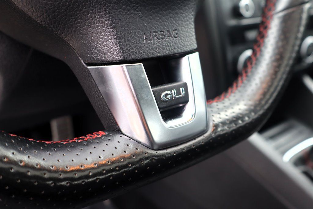 Used 2013 Volkswagen Jetta GLI Autobahn FWD image 34
