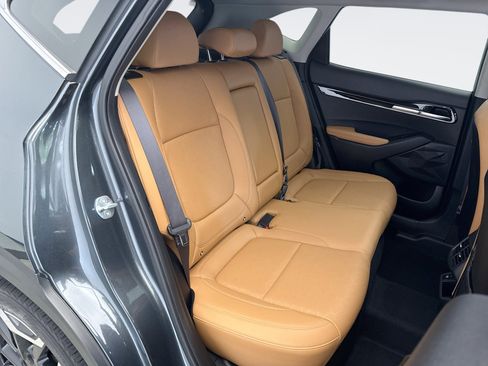 Used 2024 Kia Seltos SX w/ SX Sunroof Package AWD/4WD image 19