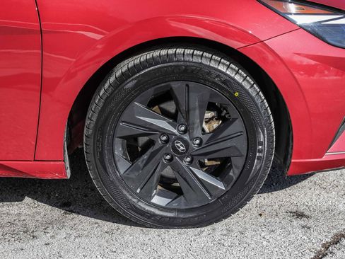 Used 2023 Hyundai Elantra SEL w/ Cargo Package image 7