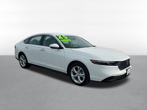 Used 2025 Honda Accord LX image 3