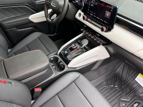 New 2026 GMC Canyon AT4X w/ AT4X AEV Edition AWD/4WD image 13