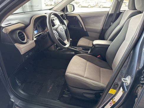 Used 2013 Toyota RAV4 LE image 7