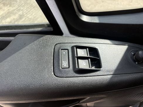 Used 2023 RAM ProMaster 2500 FWD image 12