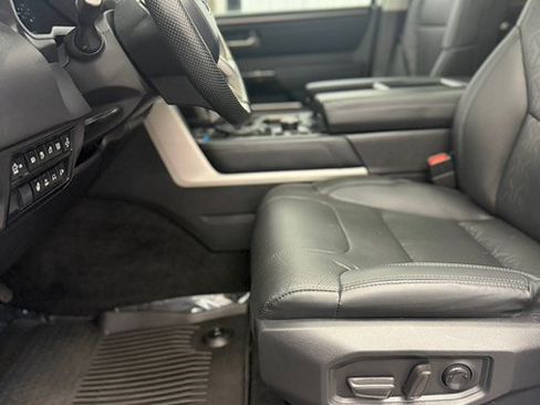 Used 2024 Toyota Tundra Limited AWD/4WD image 12