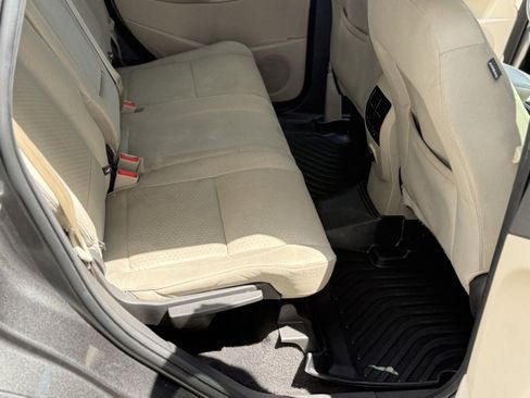 Used 2017 Ford Escape SE FWD image 27