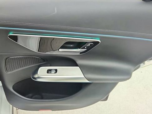 Used 2024 Mercedes-Benz E 450 4MATIC Sedan w/ Airmatic Package image 30