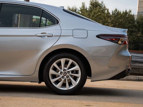 Used 2024 Toyota Camry LE FWD image 4