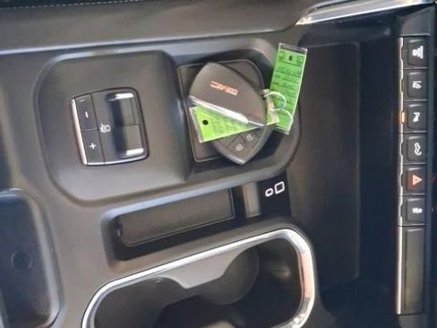 Used 2024 GMC Sierra 3500 Denali Ultimate image 18