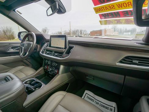 Used 2021 Chevrolet Tahoe Z71 w/ Rear Media and Nav Package image 31