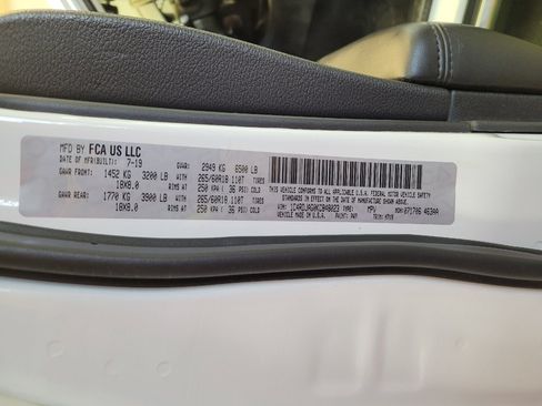 Used 2019 Dodge Durango SXT AWD/4WD image 33