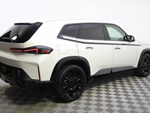 Used 2023 BMW XM image 7