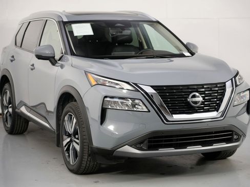 Used 2022 Nissan Rogue SL w/ SL Premium Package image 50