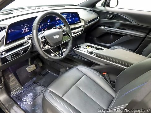 Certified 2024 Cadillac Lyriq Sport w/ LPO, Floor Liner Package AWD/4WD image 10