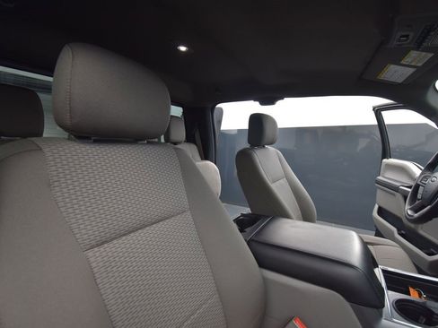 Used 2019 Ford F350 XLT w/ XLT Premium Package image 17