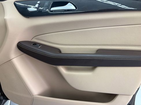 Used 2017 Mercedes-Benz GLE 350 image 23
