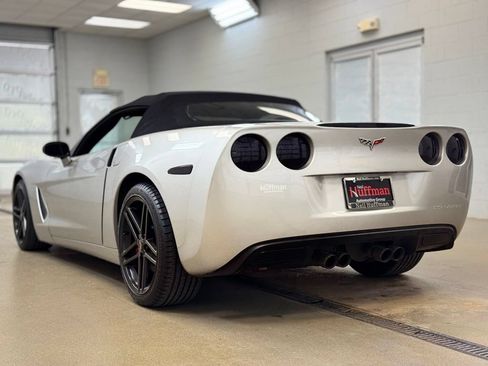 Used 2005 Chevrolet Corvette Convertible w/ Preferred Equipment Group RWD image 7