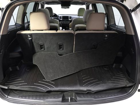 Used 2017 Honda Pilot Elite image 20