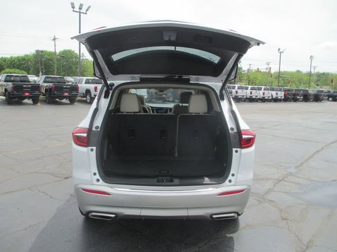 Used 2021 Buick Enclave Premium w/ Sun and Sites Package FWD image 8