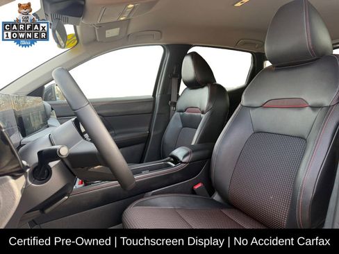 Certified 2025 Nissan Kicks SR image 9