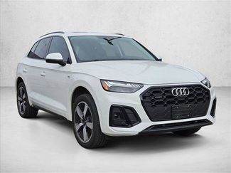 Used 2023 Audi Q5 2.0T Prestige w/ Prestige Package video 3