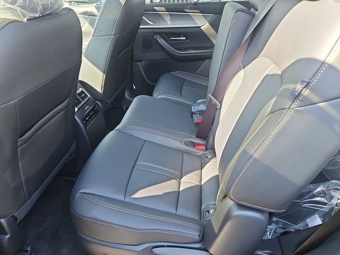 New 2026 MAZDA CX-90 3.3 Turbo w/ Preferred Package image 19