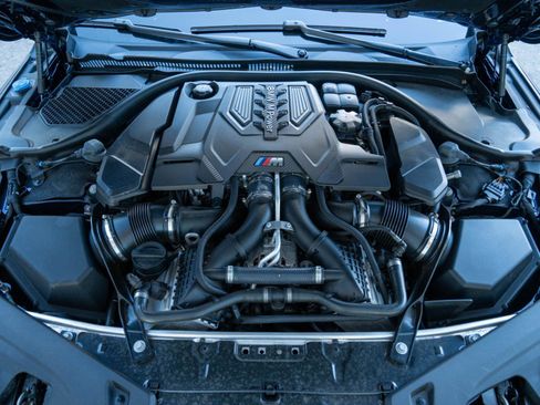 Used 2023 BMW M8 Competition AWD/4WD image 28
