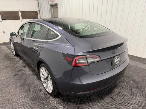 Used 2020 Tesla Model 3 Performance image 8