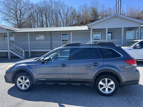 Used 2014 Subaru Outback 2.5i Premium w/ Accessory Value Package (OYS) image 3