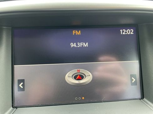 Used 2020 Nissan Pathfinder SL image 26