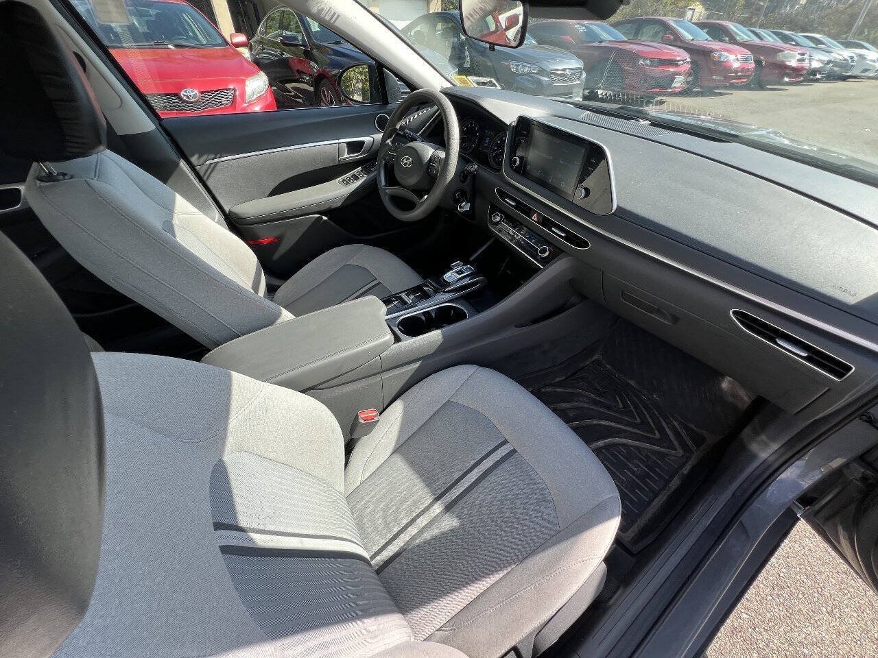 Used 2021 Hyundai Sonata SE FWD image 17