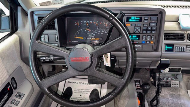 Used 1993 Chevrolet Suburban 4WD image 20