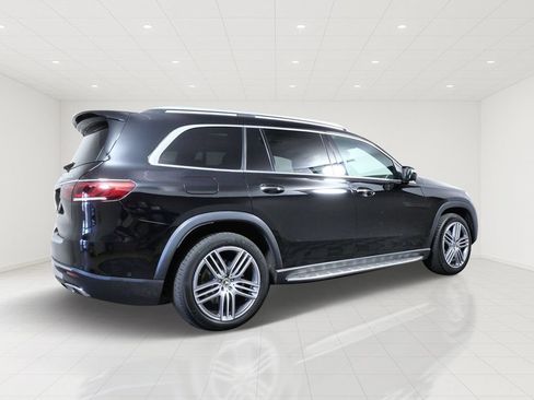 Used 2021 Mercedes-Benz GLS 450 4MATIC image 6