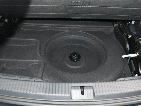 New 2026 Volkswagen Atlas SE image 25