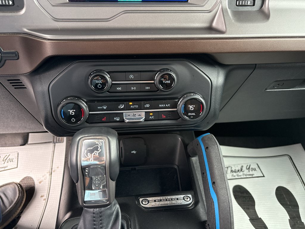 Used 2023 Ford Bronco Outer Banks AWD/4WD image 15