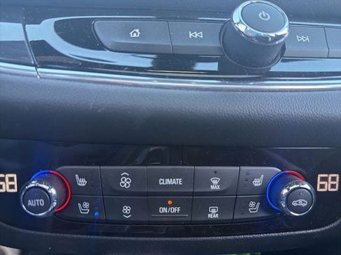 Used 2023 Buick Enclave Premium w/ Experience Buick Package image 19