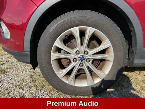 Used 2017 Ford Escape SE w/ SE Cold Weather Package FWD image 11